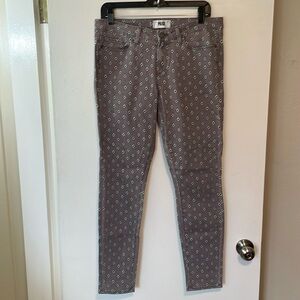 Like New Paige Verdugo Ultra Skinny. Size 31